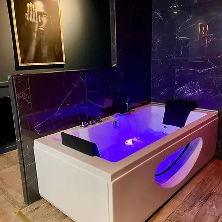 Sleep'in Cities Le Saphir Balneo